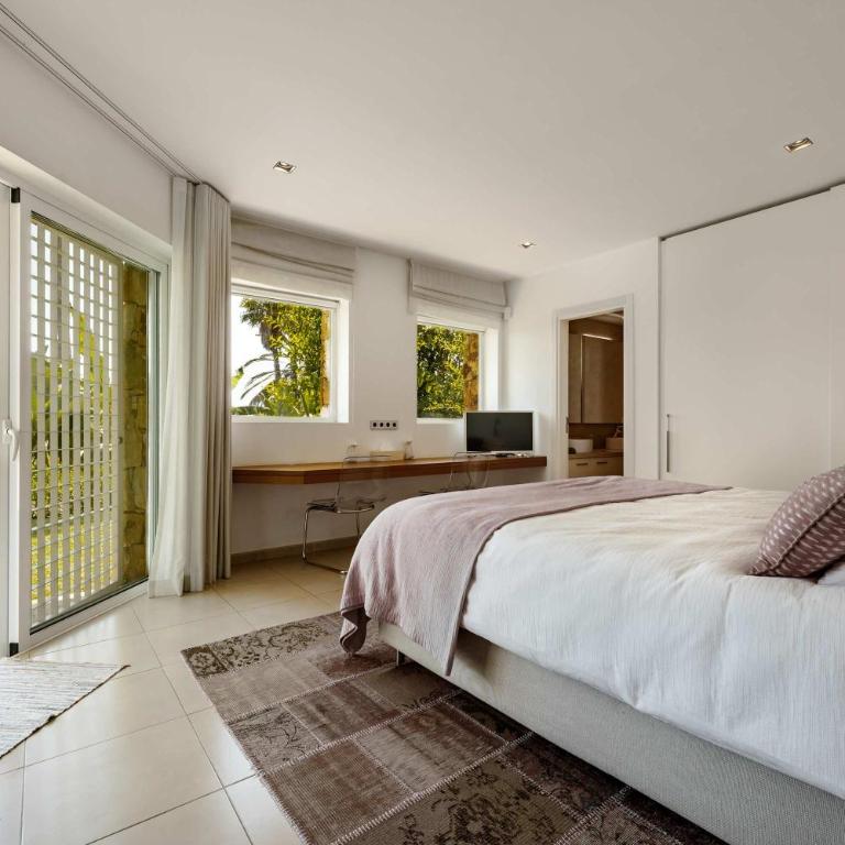 Villa Limena Luxury Golden Mile Villa Private Pool - Villa - 36