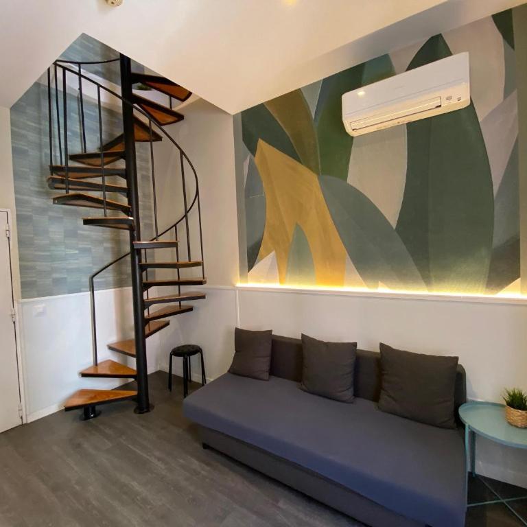 Apartments Madrid Plaza Mayor-Cava baja - Chambre Quadruple Duplex avec Balcon - 24