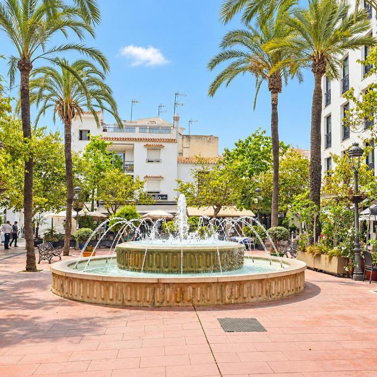 Cubo's Estepona Oceanview Apartment & Free Parking - Apartment - 42