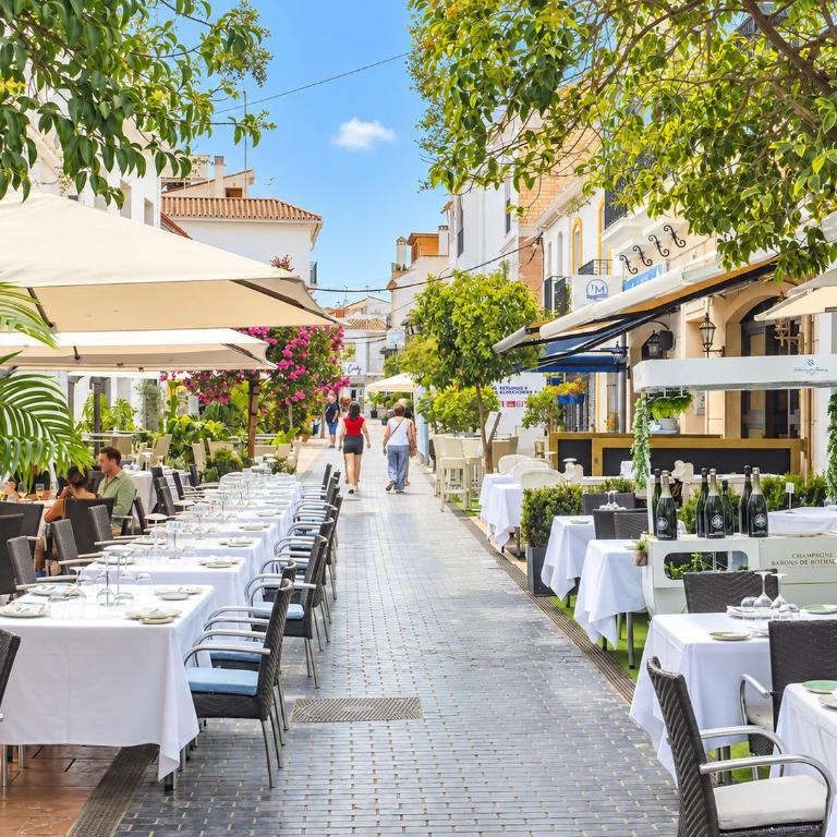 Cubo's Estepona Oceanview Apartment & Free Parking - Apartment - 48