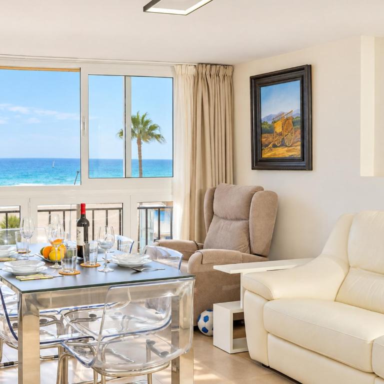 Cubo's Estepona Oceanview Apartment & Free Parking - Apartment - 33