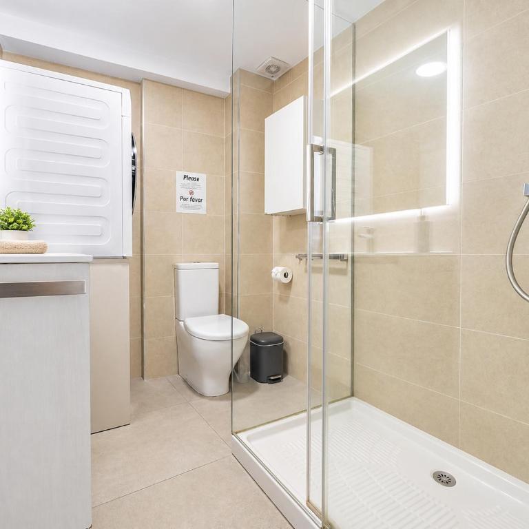 Cubo's Estepona Oceanview Apartment & Free Parking - Apartment - 26