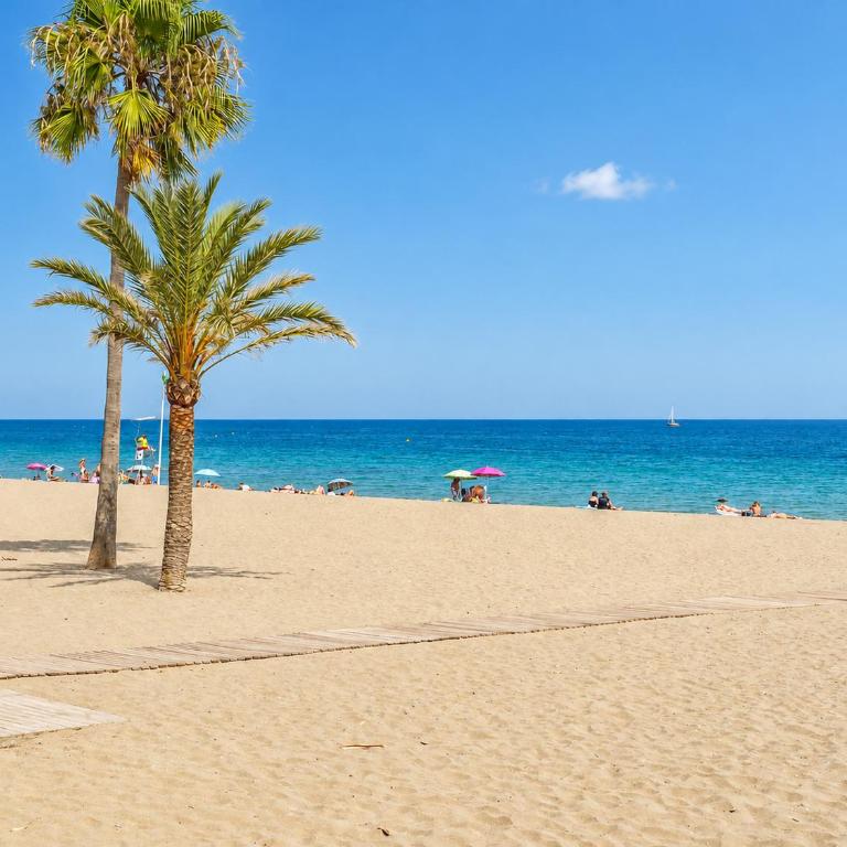 Cubo's Estepona Oceanview Apartment & Free Parking - Apartment - 3