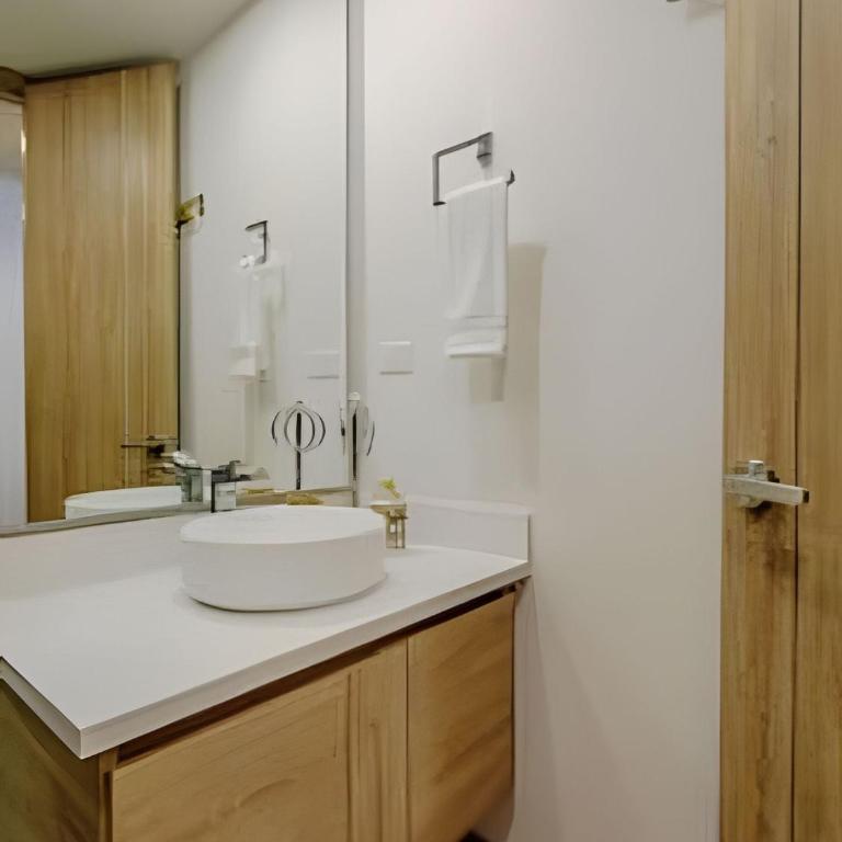 New and Top | 2 bedrooms 2 bathrooms + Direct beach access - Apartment - 17