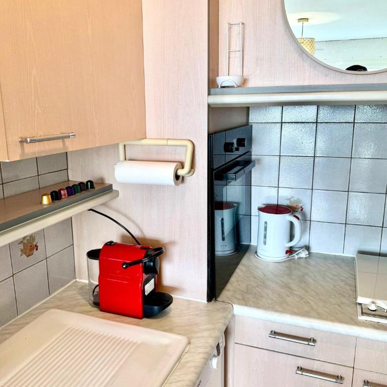 Bright apartment with balcony - Two-Bedroom Apartment - 10