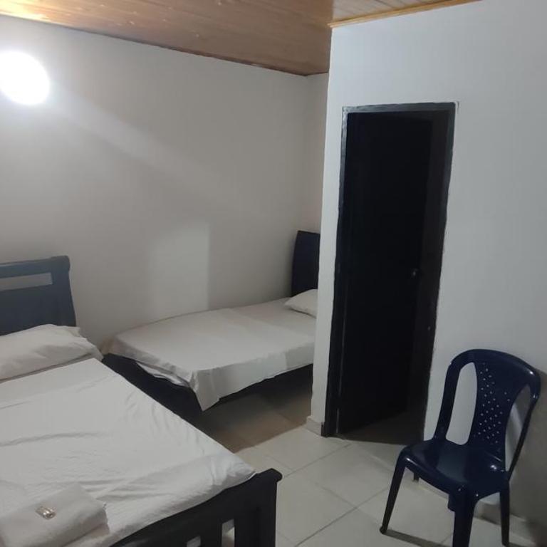 Andalucía Inn - Triple Room with Private Bathroom - 8