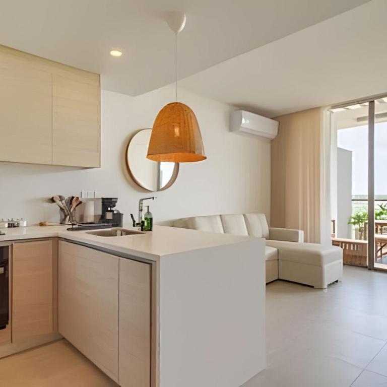 Top floor, spacious terrace, direct access to the beach - Apartment with Balcony - 17