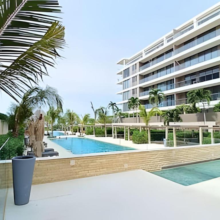 Top floor, spacious terrace, direct access to the beach - Apartment with Balcony - 32