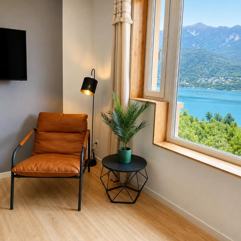 Le Duplex du Plongeoir - spacieux T3 de 65m2 avec vue sur le lac de Serre Ponçon - Appartement 2 Chambres - Vue sur Lac - 1