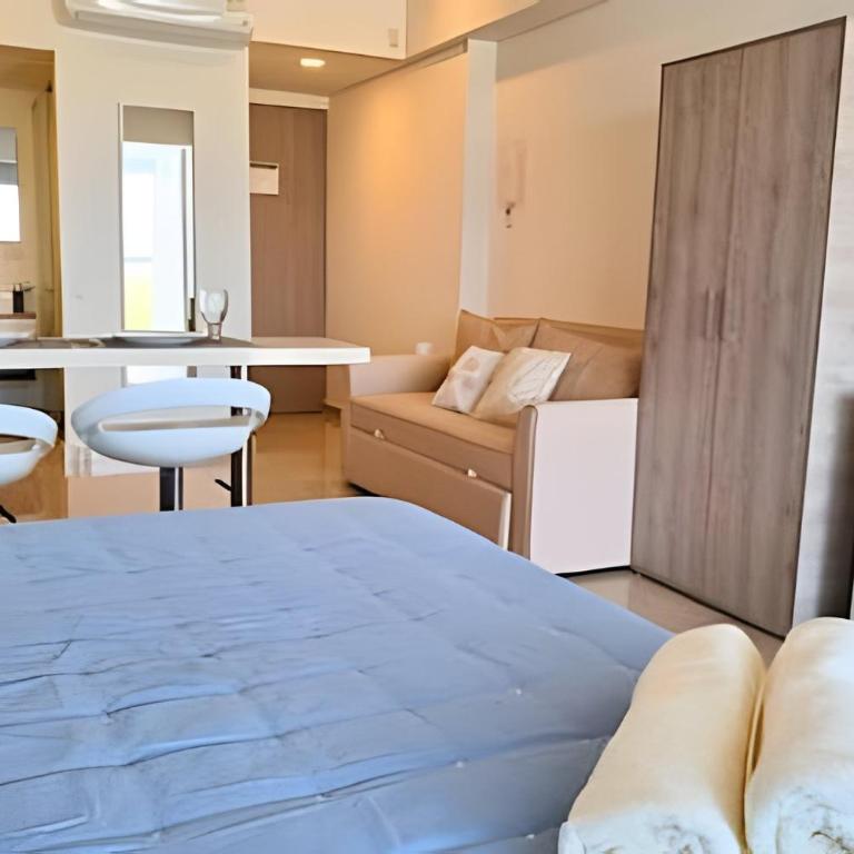 Brand New | Premium Studio, Strategic Location - Apartment - 2
