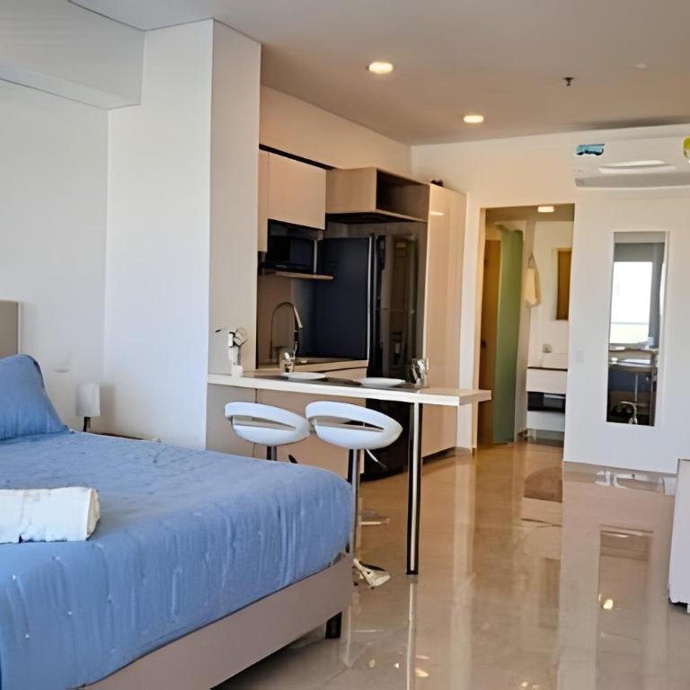 Brand New | Premium Studio, Strategic Location - Apartment - 4