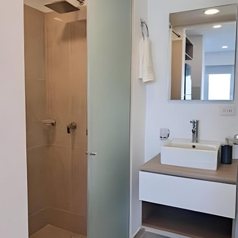 Brand New | Premium Studio, Strategic Location - Apartment - 23
