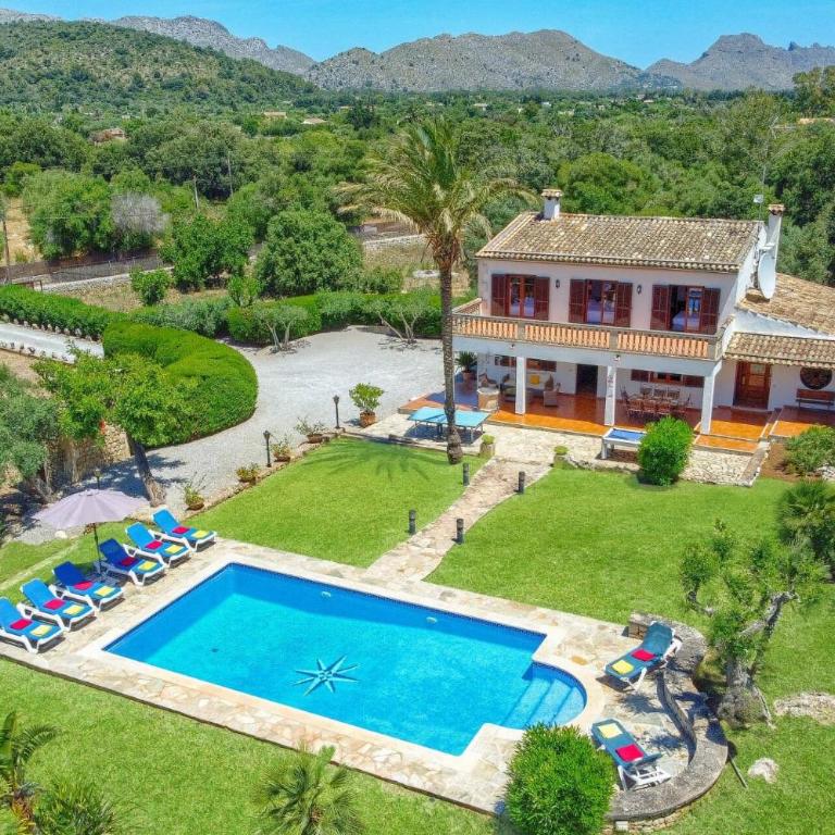 Villa Busqueroles by Villa Plus - Villa - 1