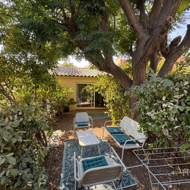 Apparemment calme dans un grand jardin - Apartment mit 1 Schlafzimmer - 1