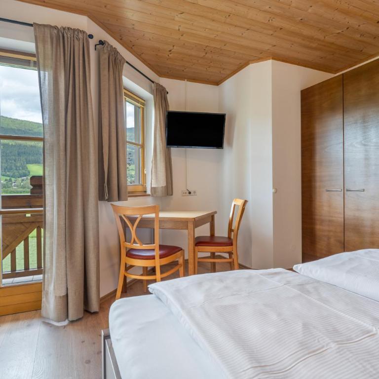 Ferienhaus Kahr - Deluxe-Apartment mit 2 Schlafzimmern und Gartenblick - 2