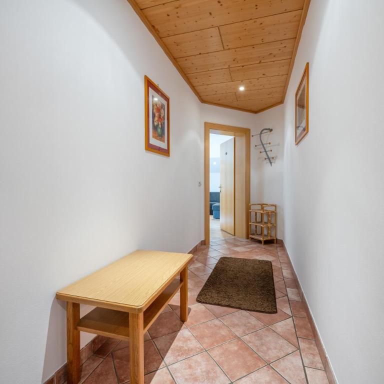 Ferienhaus Kahr - Deluxe-Apartment mit 2 Schlafzimmern und Gartenblick - 27