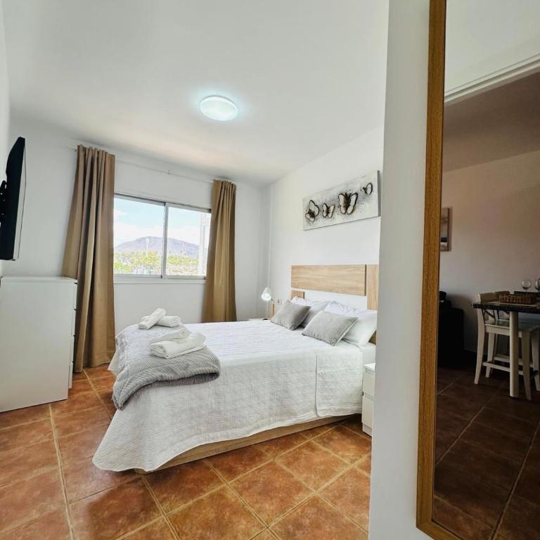Exclusive 1-Bedroom Apartment in Las Américas - Apartamento de 2 dormitorios - 24