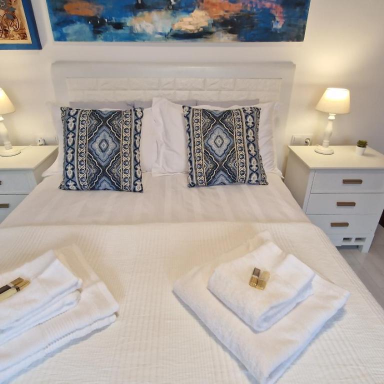 Casa Sol y Mar Torrox Costa, 3-Bedroom Holiday Home, 250m from Beach - Three-Bedroom Vacation Home - 18