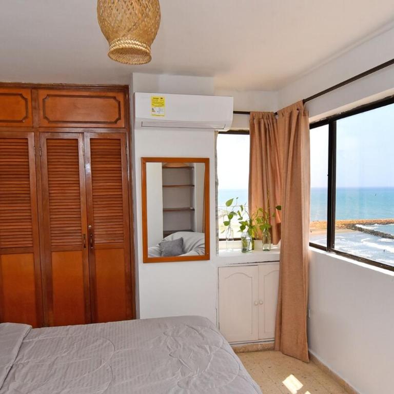 Beachfront, 5 min from the wall city - One-Bedroom Apartment - 14