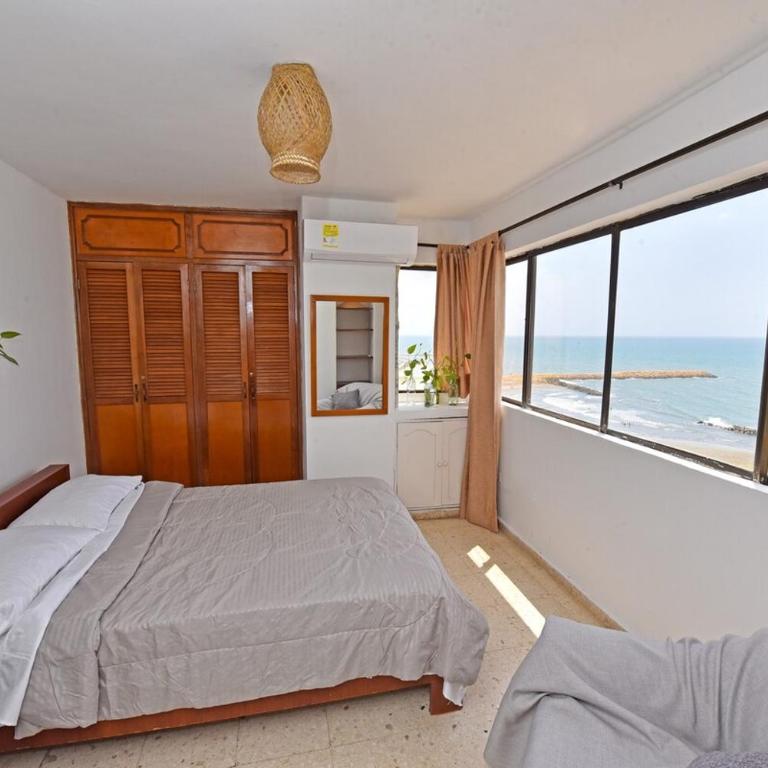 Beachfront, 5 min from the wall city - One-Bedroom Apartment - 8
