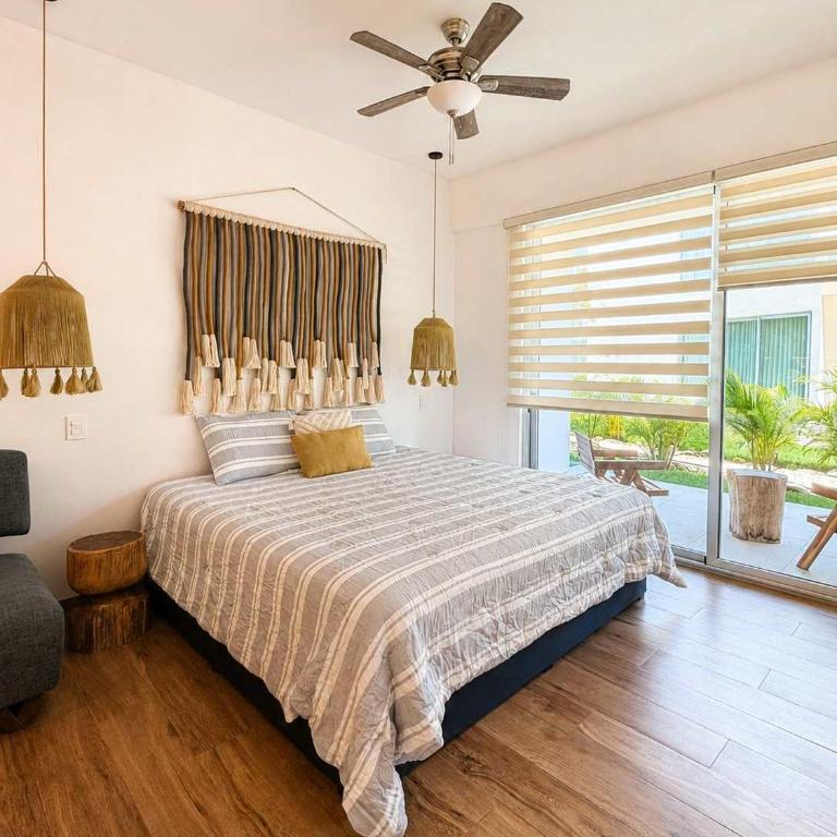 Upscale Playacar Studio w Balcony & 4 Pools - Apartment - 3