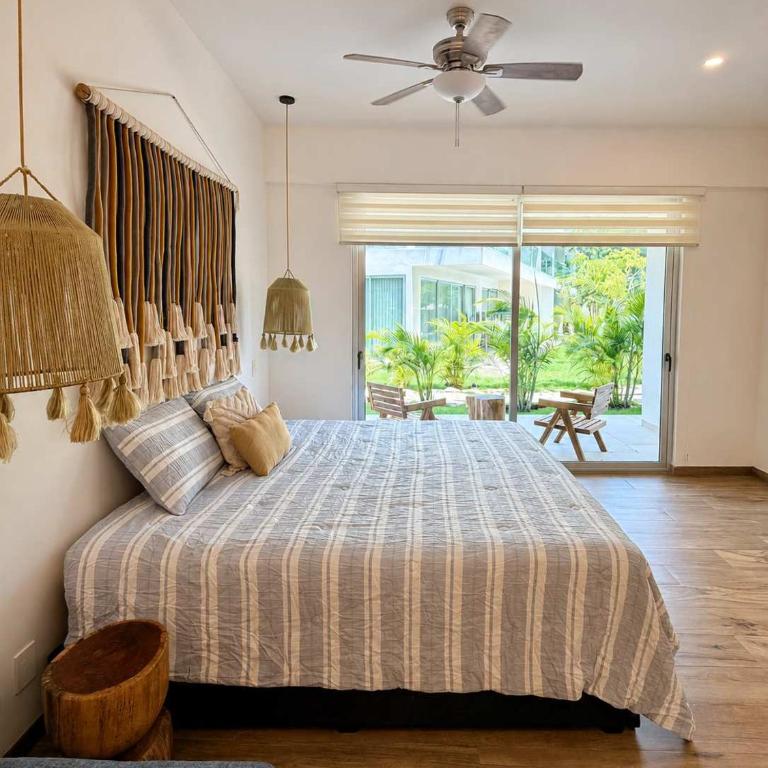 Upscale Playacar Studio w Balcony & 4 Pools - Apartment - 4