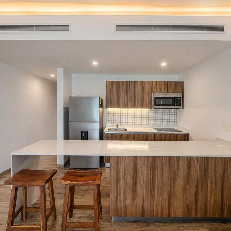 Upscale Playacar Studio w Balcony & 4 Pools - Apartment - 12