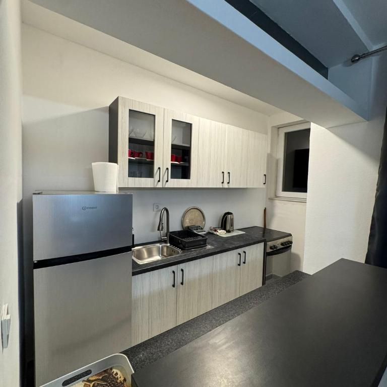 Apartman A-star - Apartman sa 2 Spavaće Sobe i Balkonom - 6