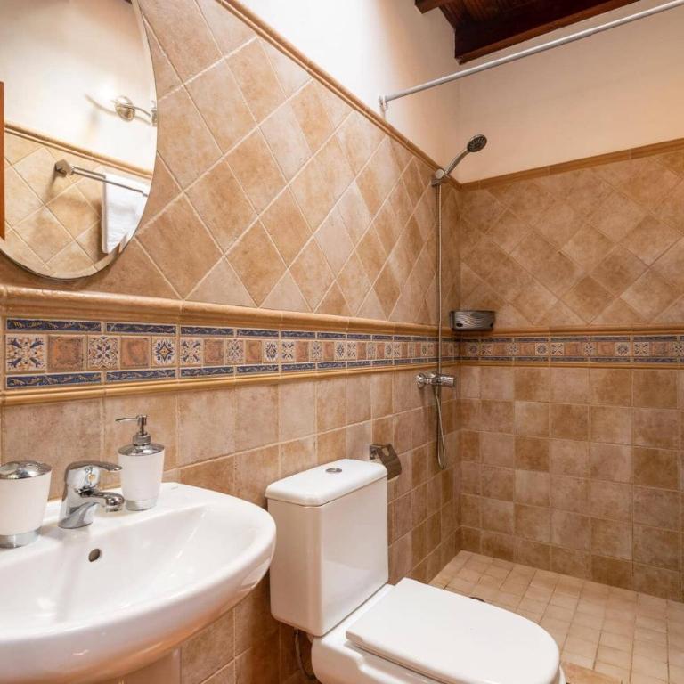 Villa Clarybel by Villa Plus - Villa - 8