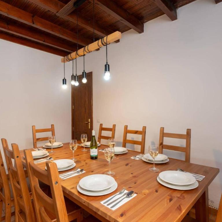 Villa Clarybel by Villa Plus - Villa - 16