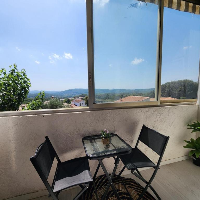 Charming studio with outdoor area and parking - Appartement 1 Chambre - 3