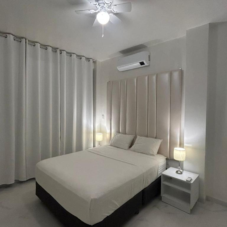 Sweet ocean view, steps from the beach - Two-Bedroom Apartment - 12