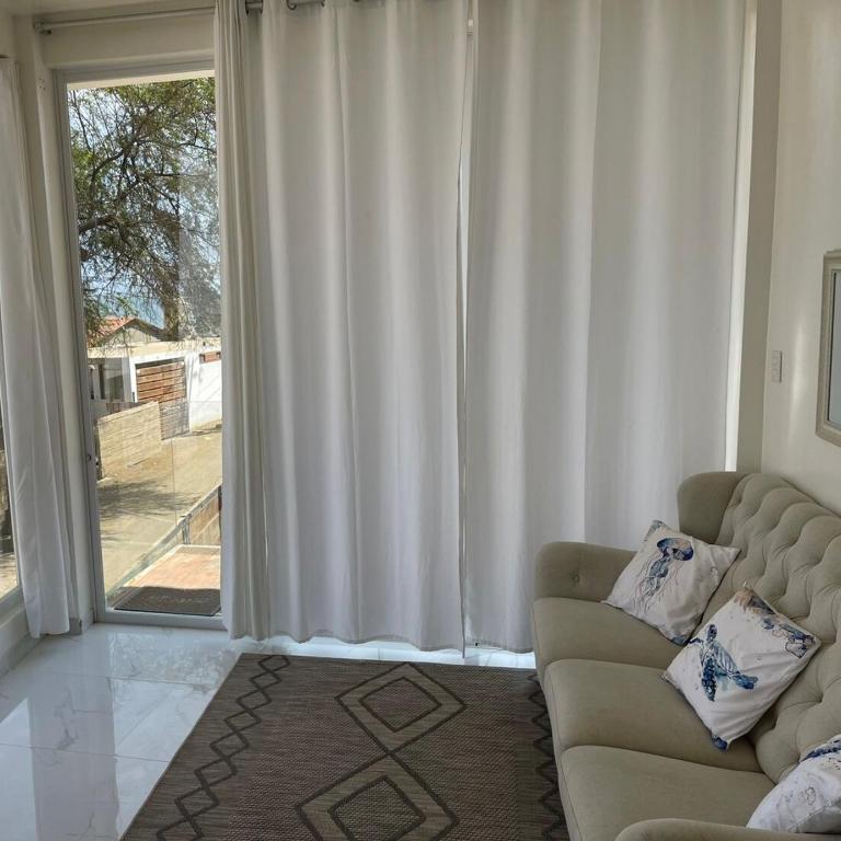 Sweet ocean view, steps from the beach - Two-Bedroom Apartment - 14