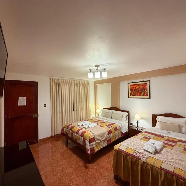 Las Torrecitas - Family Room - 1