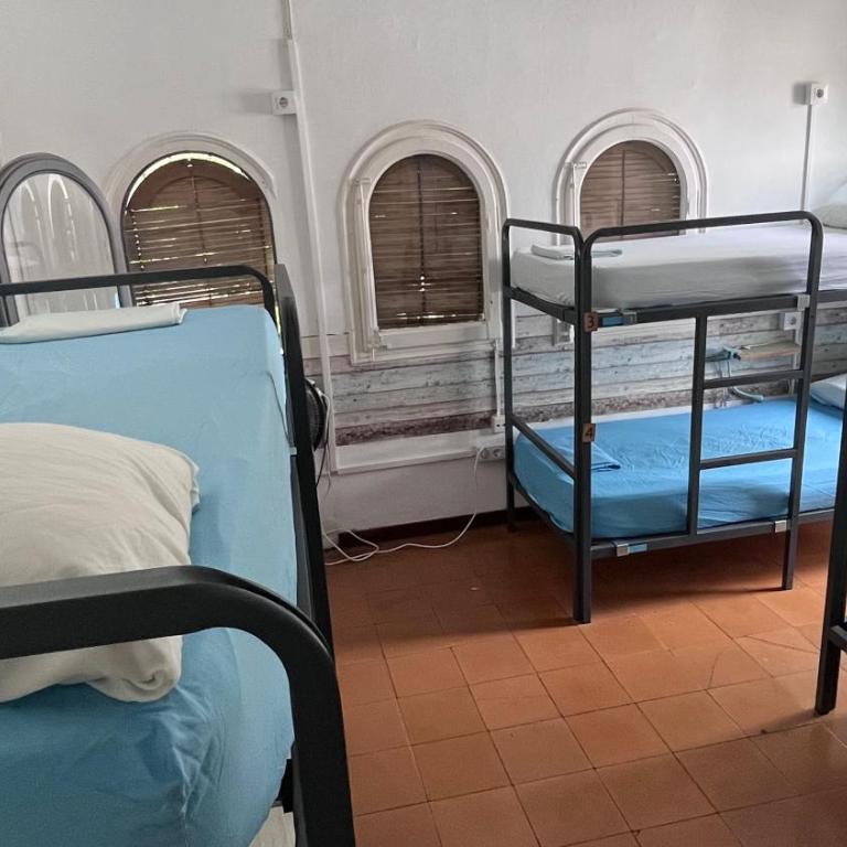 Can Cocollona - Cama en habitación compartida de 6 camas - 2
