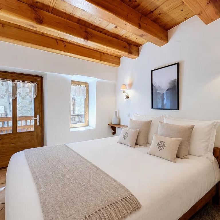 Close to slopes Authentic Renovated Barn 12 people - Villa - 3