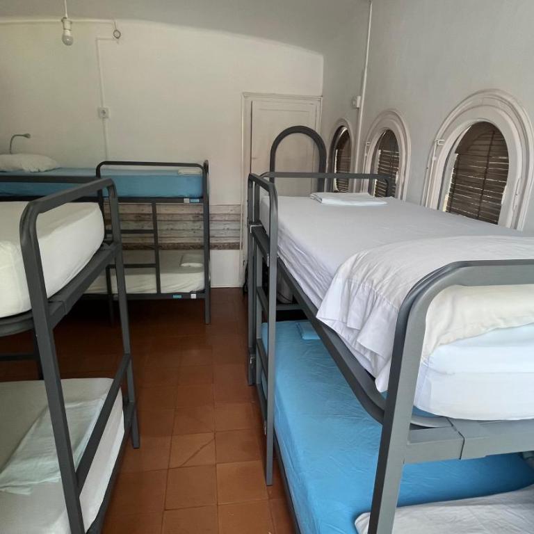 Can Cocollona - Cama en habitación compartida de 6 camas - 6