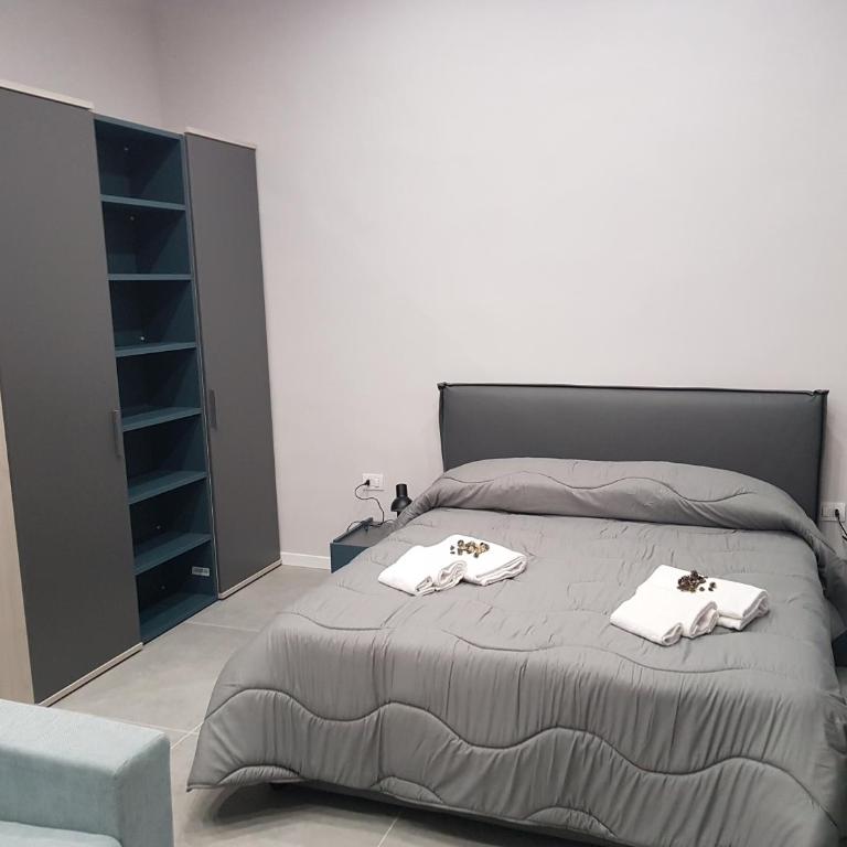 Your Home in Naples - Quadruple Room with Shower - 21