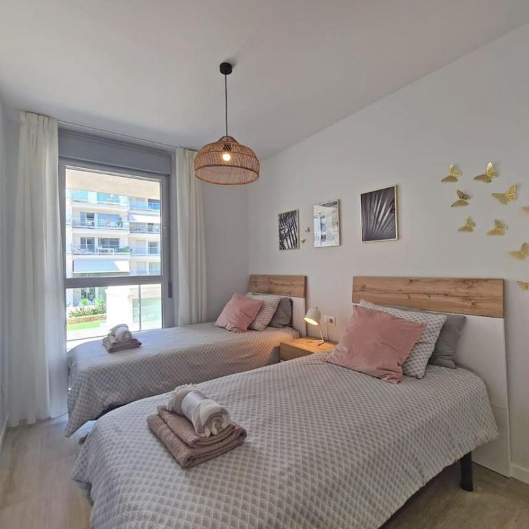 Marina Real Apartments by NRAS - Apartment with Pool View - 12