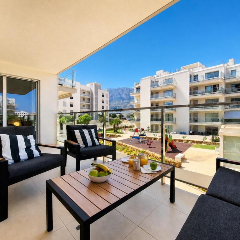 Marina Real Apartments by NRAS - Apartment with Pool View - 18