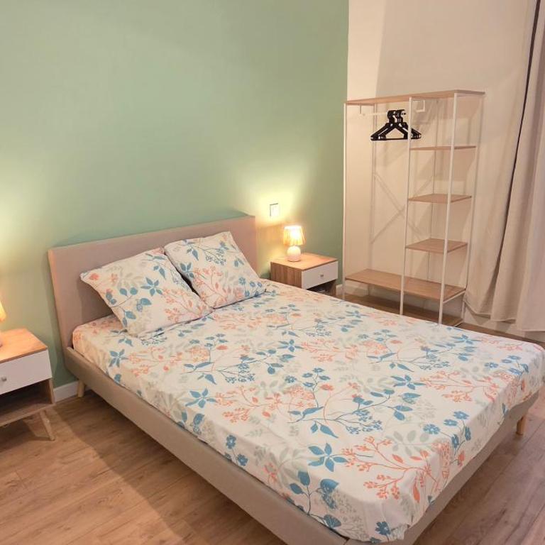 Le Magnifique, 15 personnes, garage, 3 minutes à pied du sanctuaire et gare - Appartement - 33