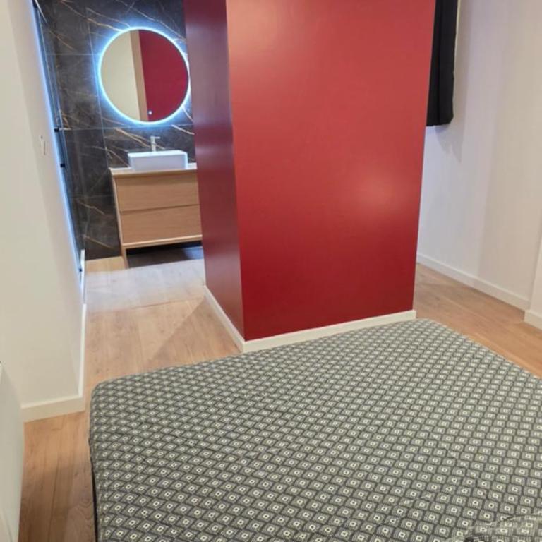 Le Magnifique, 15 personnes, garage, 3 minutes à pied du sanctuaire et gare - Appartement - 16