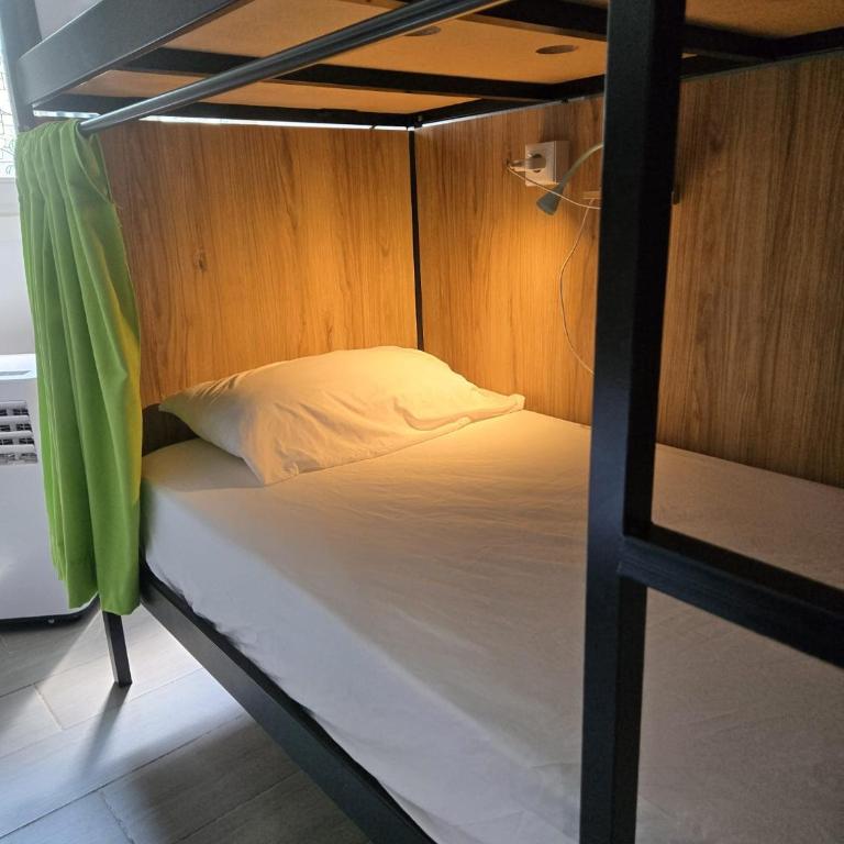 Can Cocollona - Cama en habitación compartida de 6 camas - 2
