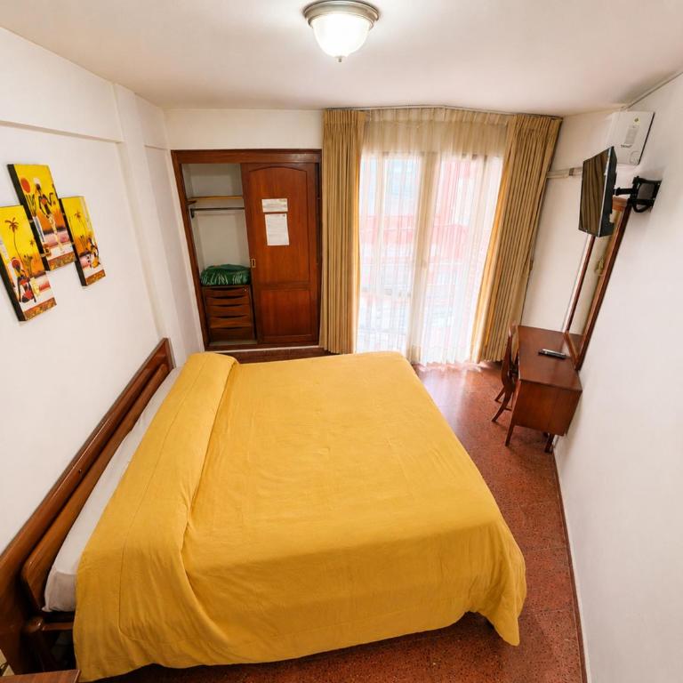 Gran Hotel Mediterráneo - Two-Bedroom Apartment with Balcony - 17