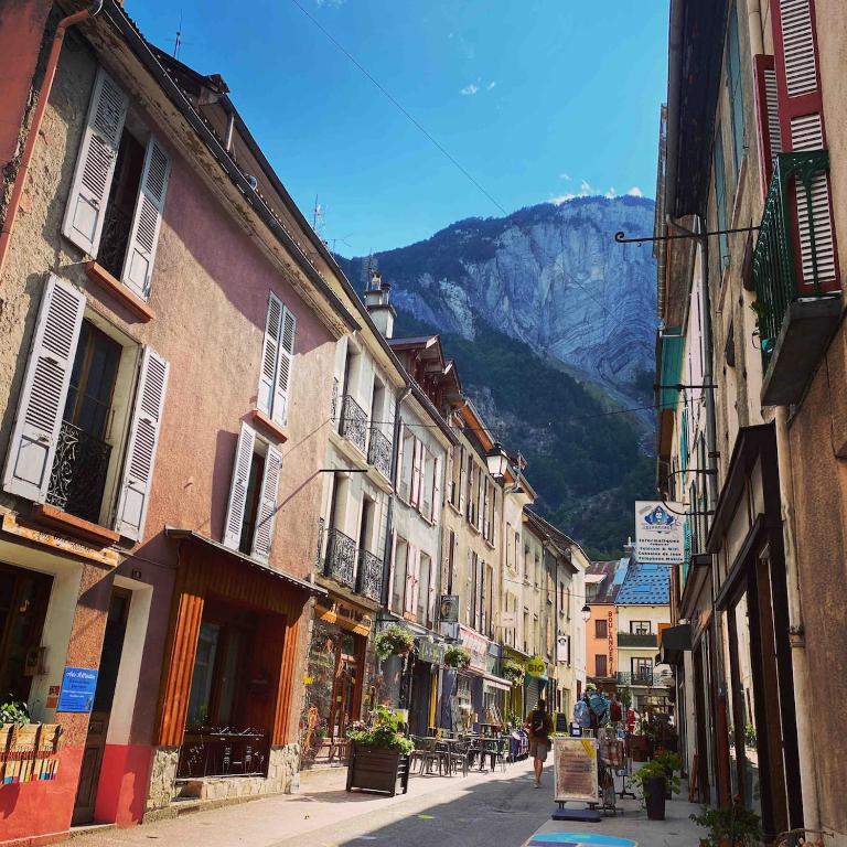 Stunning 3 bed Cycle Ski Apartment, Bourg D'Oisans - Appartement 3 Chambres - 7