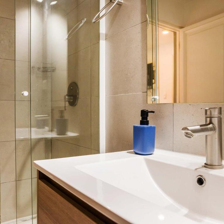 Modern 2BR1BA in Providencia Steps from Metro - Apartamento - 25