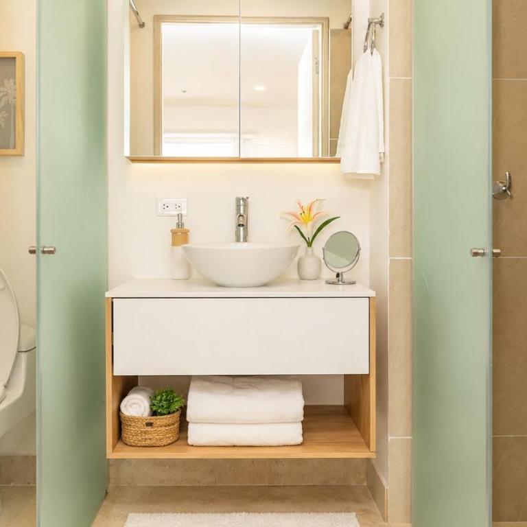 CB 1002 | Suite moderna con vista al mar infinita - Queen Suite - 11