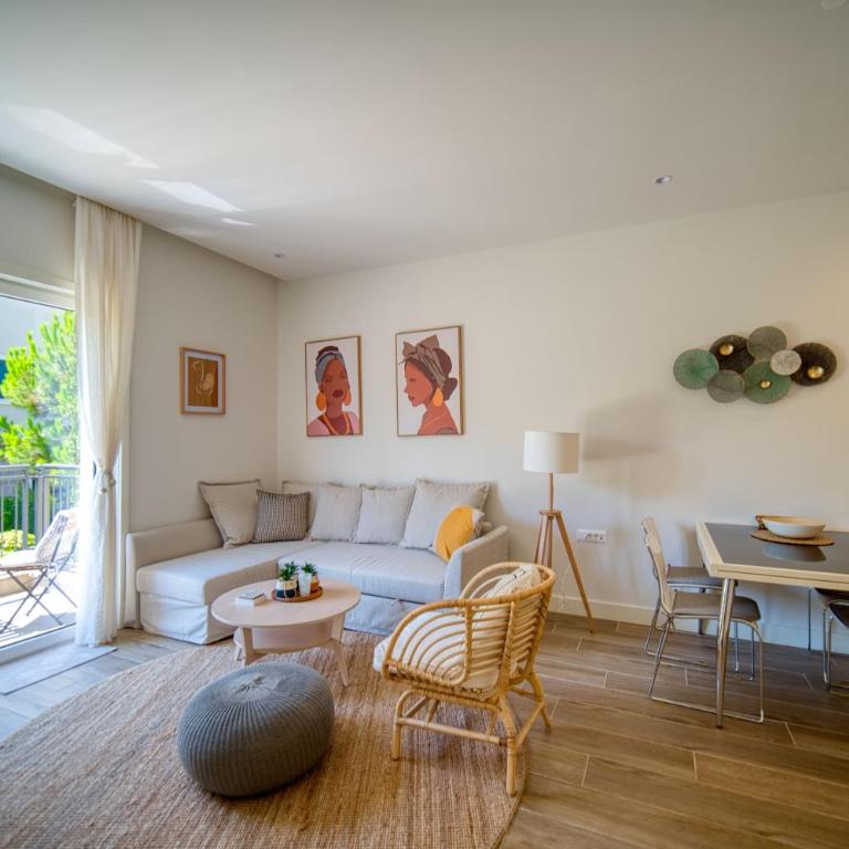 Lustica Bay Centrale by 2BHome - Studio with Sofa Bed - 4