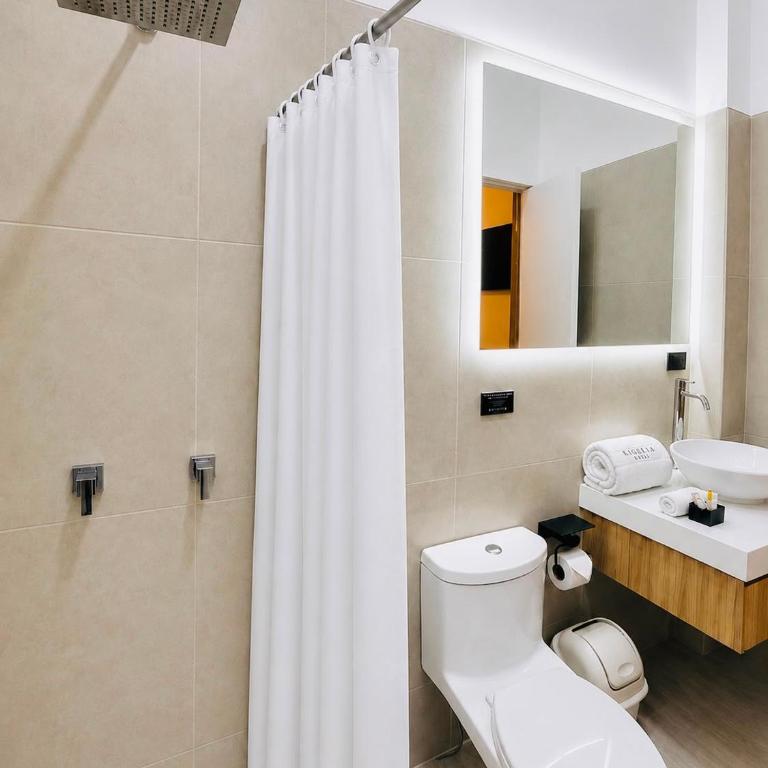 Kigelia Hotel - Deluxe King Suite - 3