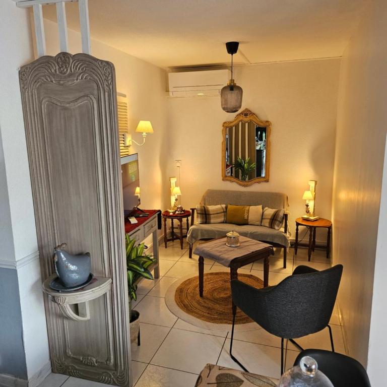 Bienvenue dans le ROUSSILLON - Appartement 2 Chambres - 12